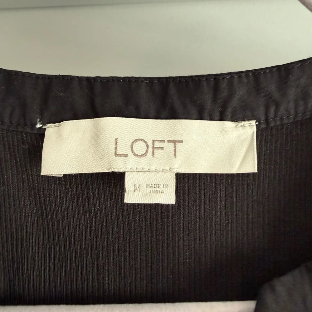 LOFT black puff sleeve ribbed Henley, size M - Picture 4 of 5